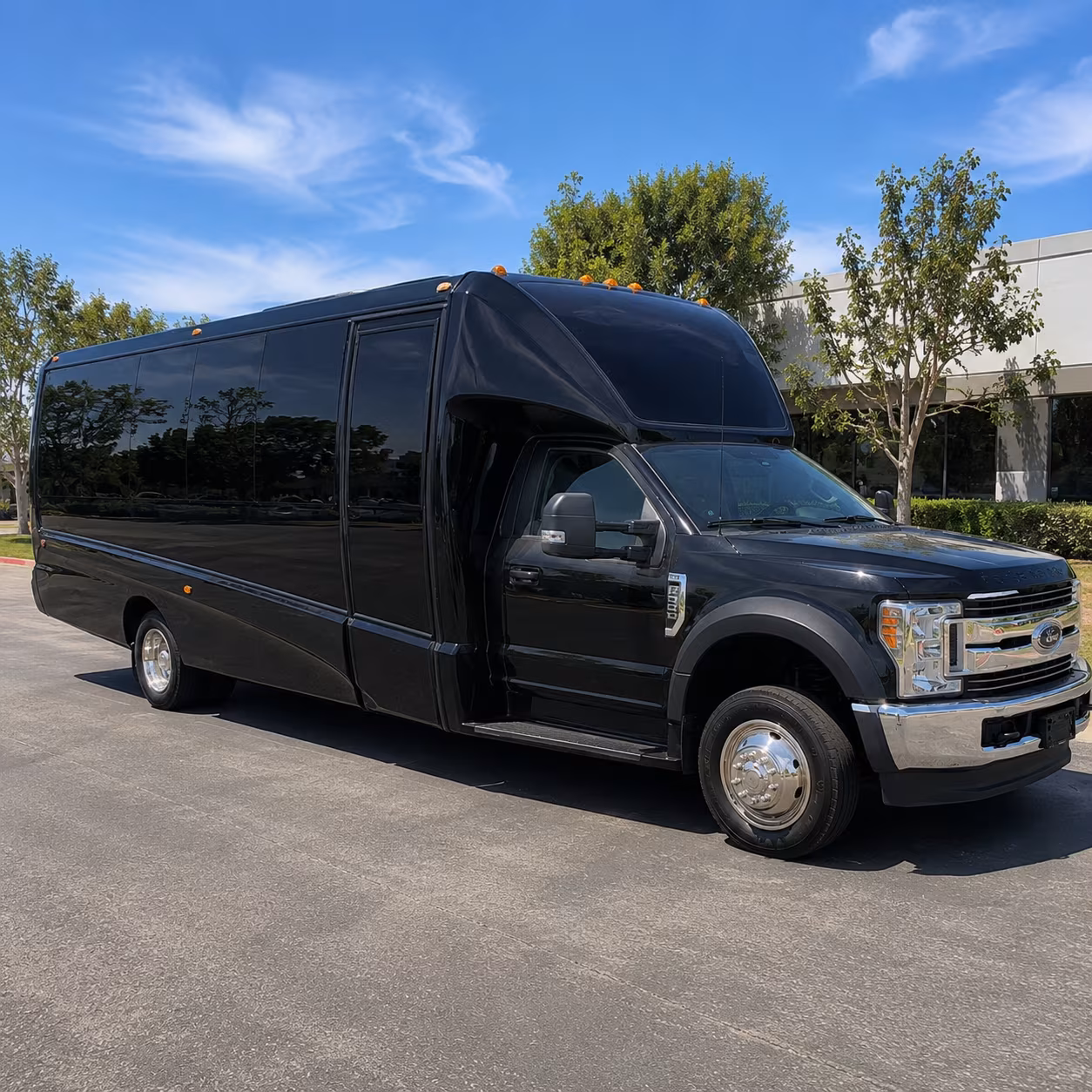 Knoxville Birthday, Sweet 16, & Quinceañera Party Bus Rentals